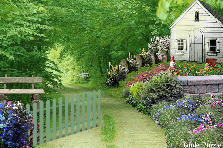 Garden design:PRIVATE PATH THANKS Garden design:PRIVATE PATH