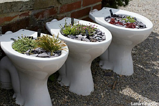 Garden design:Garden Toilet Bowl Planters - Autumn