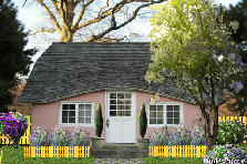 Garden design:Pink house