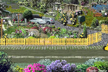 The garden's mail box - Summer