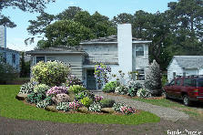 Garden design: Garden design:Front Door Path